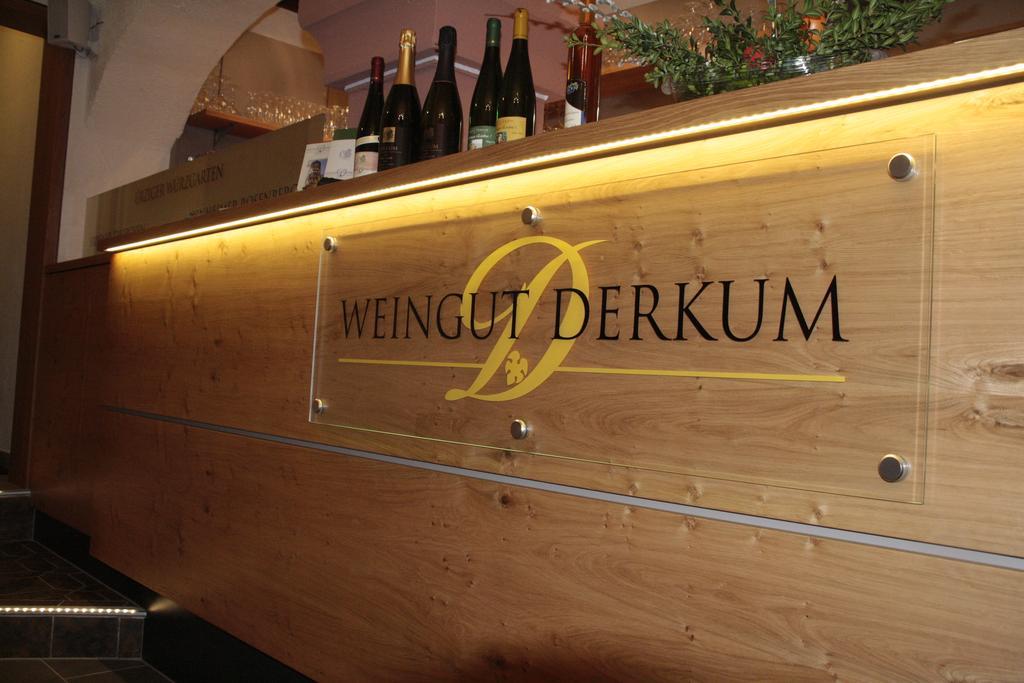 Weingut Gastehaus Derkum Hotel Uerzig Ngoại thất bức ảnh